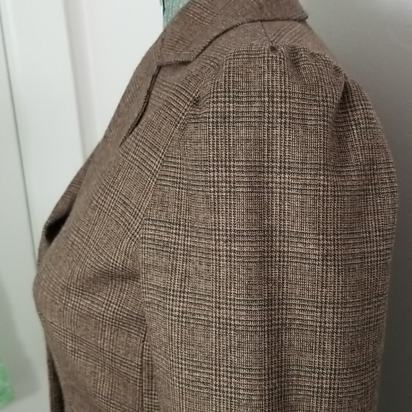 Banana Republic Fitted Wool Blazer - Picture 7 of 9